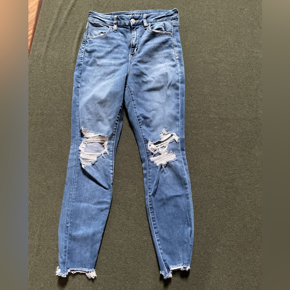 American Eagle Blue Skinny Jeans with Distressed Knees